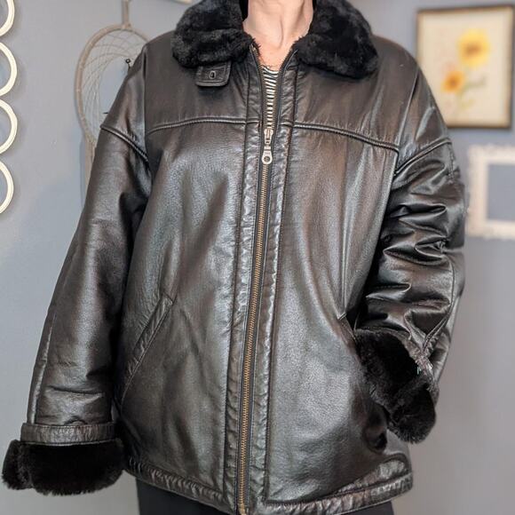 Vintage Wilson's Leather Bomber - Picture 5 of 8